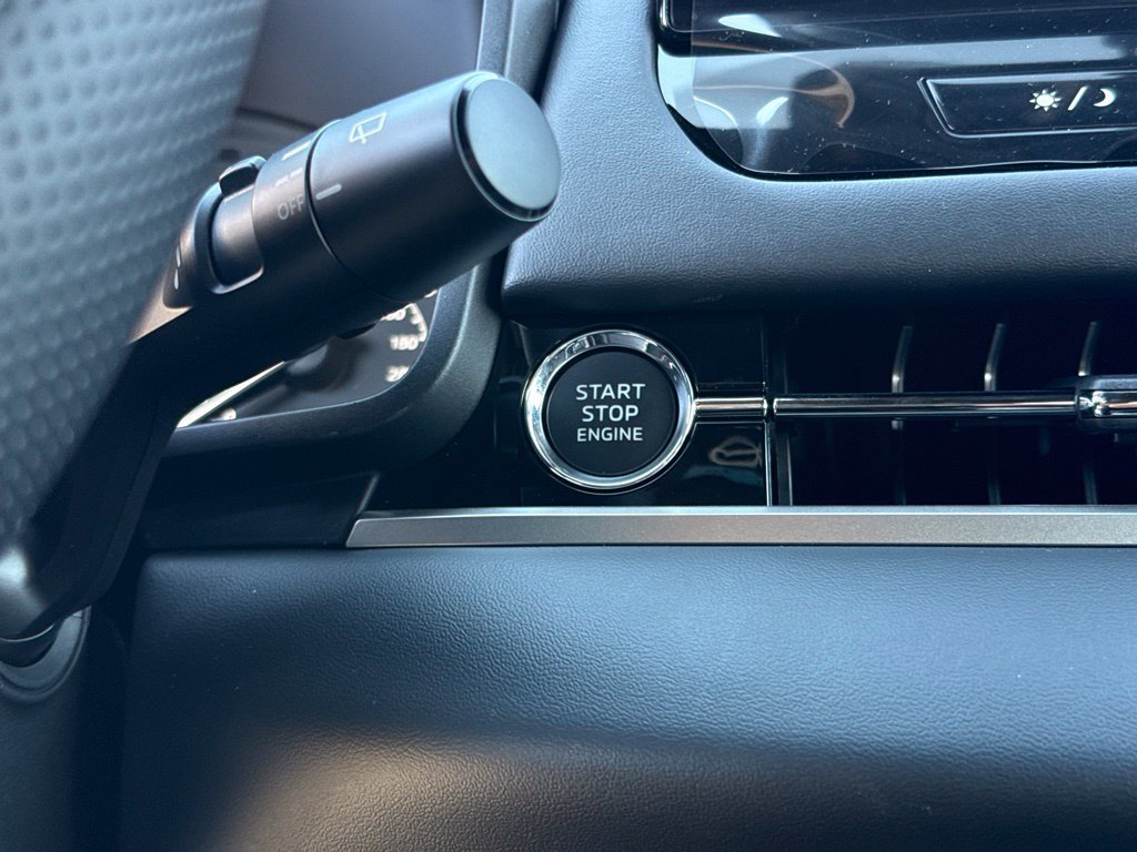 New 2026 Mitsubishi Outlander LE FWD image 31