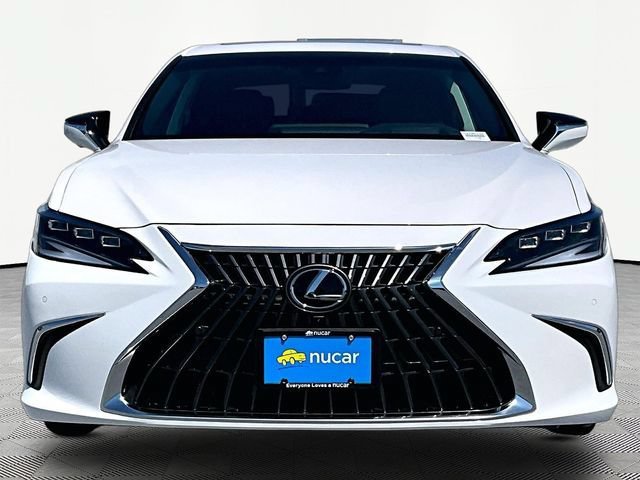 Used 2025 Lexus ES 300h Ultra Luxury w/ Accessory Package (Z2) FWD image 2