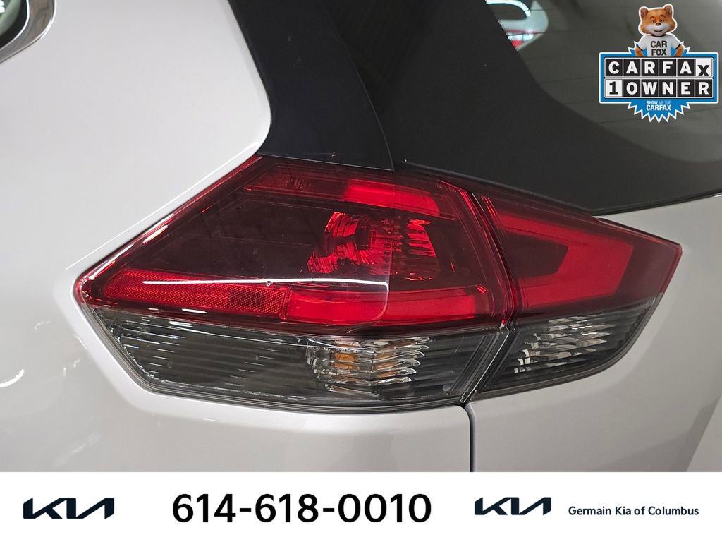 Used 2020 Nissan Rogue S image 15