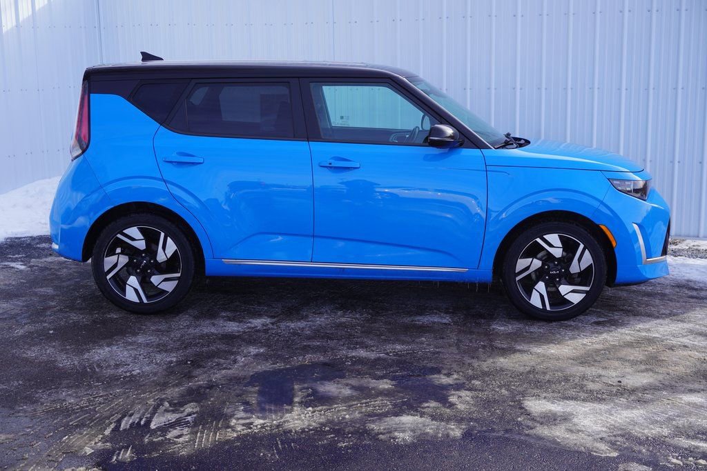 Used 2023 Kia Soul GT-Line image 2