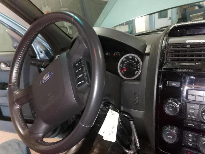 Used 2011 Ford Escape Limited w/ 302A Rapid Spec Order Code AWD/4WD image 37
