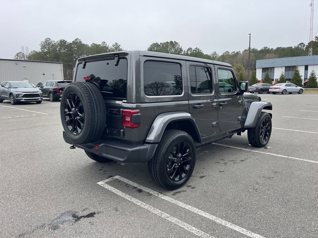 Certified 2025 Jeep Wrangler Unlimited Sahara w/ Safety Group image 5