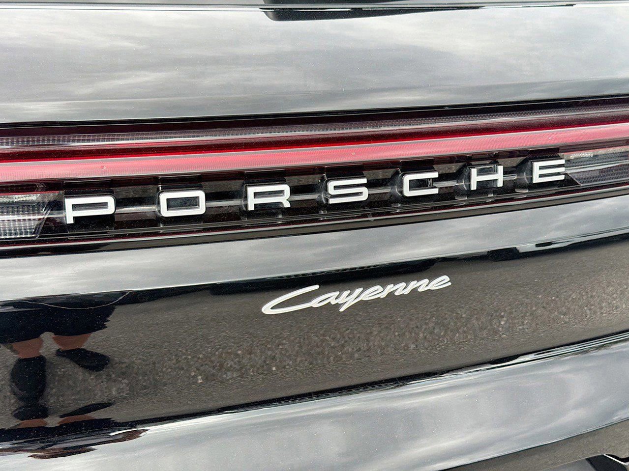 Used 2024 Porsche Cayenne image 12