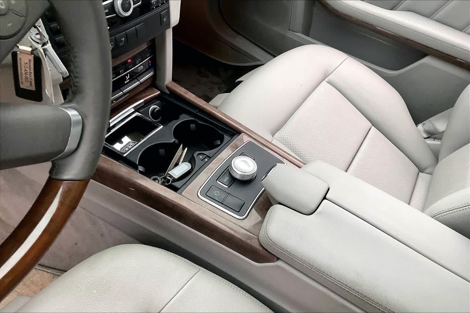 Used 2011 Mercedes-Benz E 350 Sedan image 16