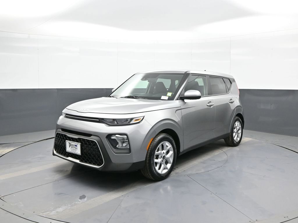 Certified 2022 Kia Soul LX w/ Technology Package