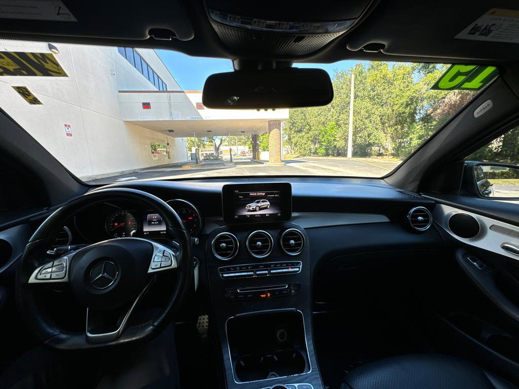 Used 2019 Mercedes-Benz GLC 300 image 21