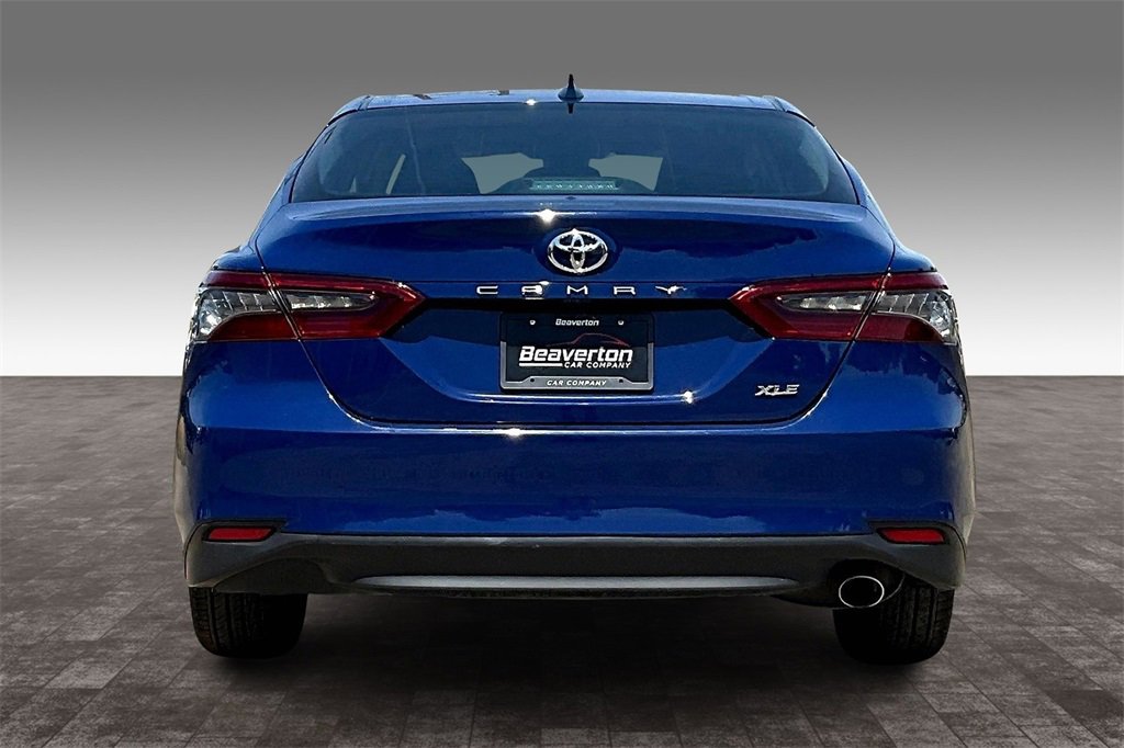 Used 2023 Toyota Camry XLE w/ Cold Weather Package image 5