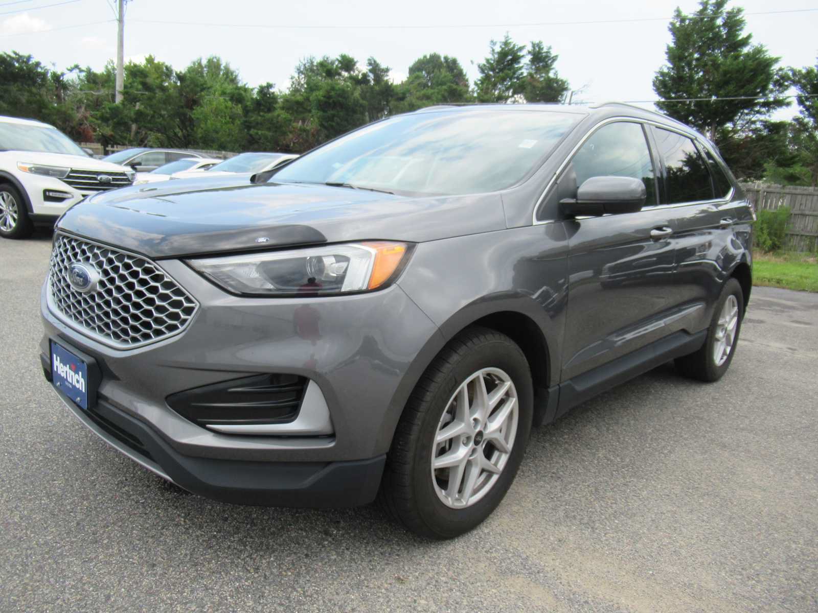 Used 2023 Ford Edge SEL AWD/4WD image 1
