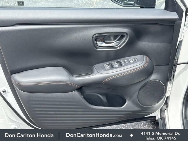 Certified 2025 Honda HR-V Sport image 10