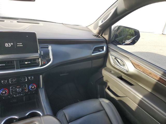 Used 2022 Chevrolet Suburban Z71 w/ Luxury Package AWD/4WD image 13