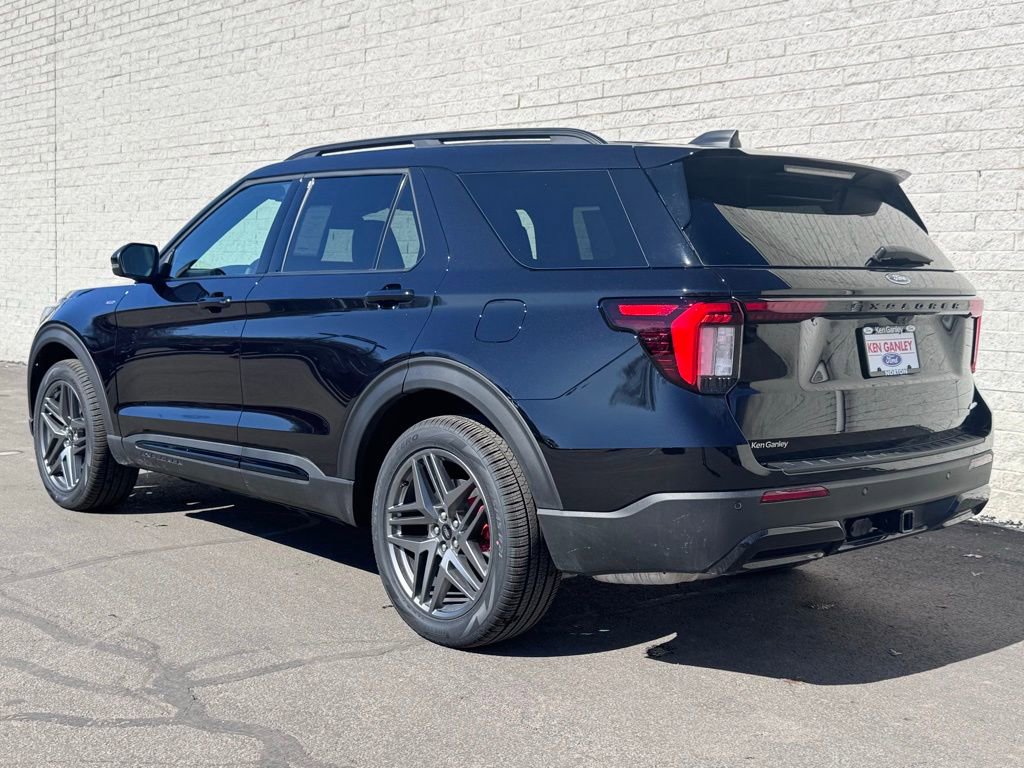 New 2026 Ford Explorer ST-Line w/ ST-Line Street Pack image 13