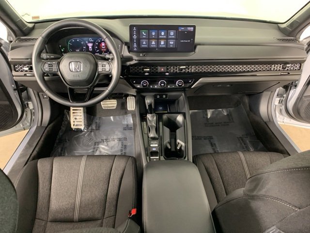 Used 2025 Honda Accord Sport image 33