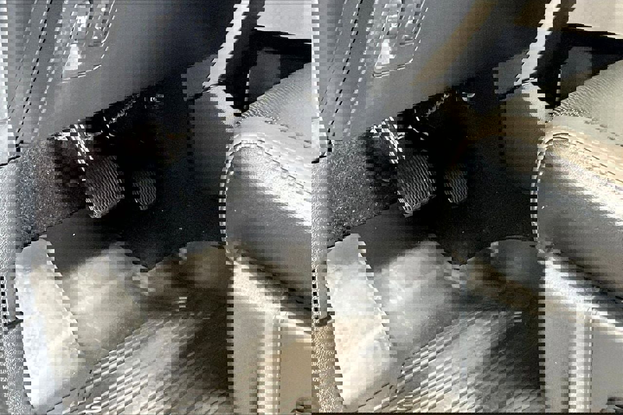 Used 2019 Ford F150 Raptor w/ Equipment Group 802A Luxury image 22