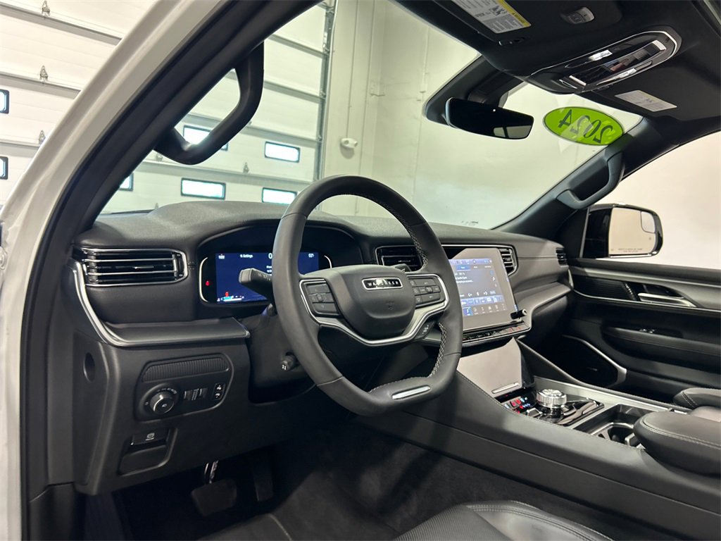 Used 2024 Jeep Wagoneer Series II image 18
