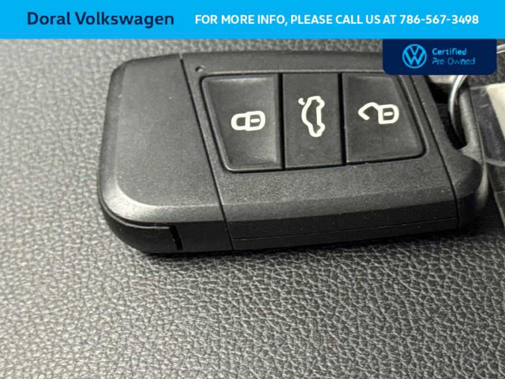 Certified 2023 Volkswagen Atlas SE FWD image 28