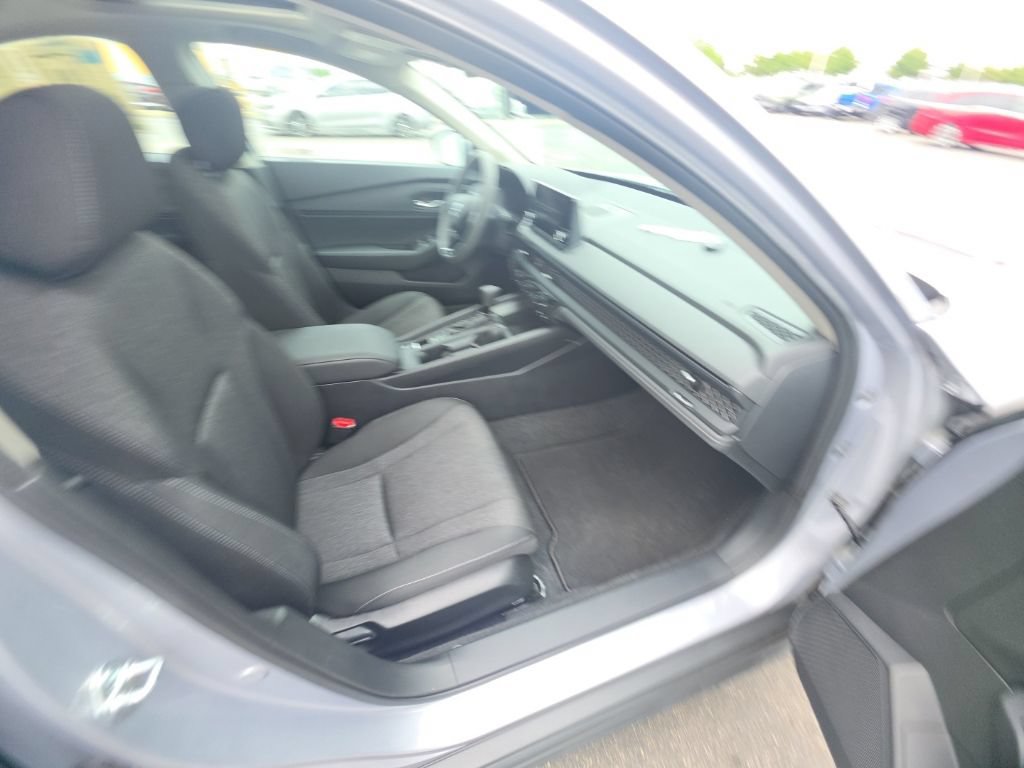 Certified 2023 Honda Accord EX image 31