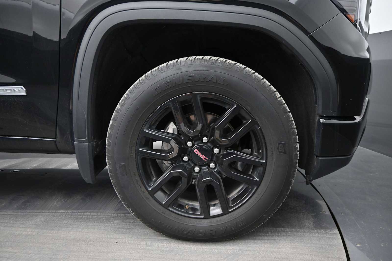 Used 2023 GMC Sierra 1500 Elevation AWD/4WD image 9
