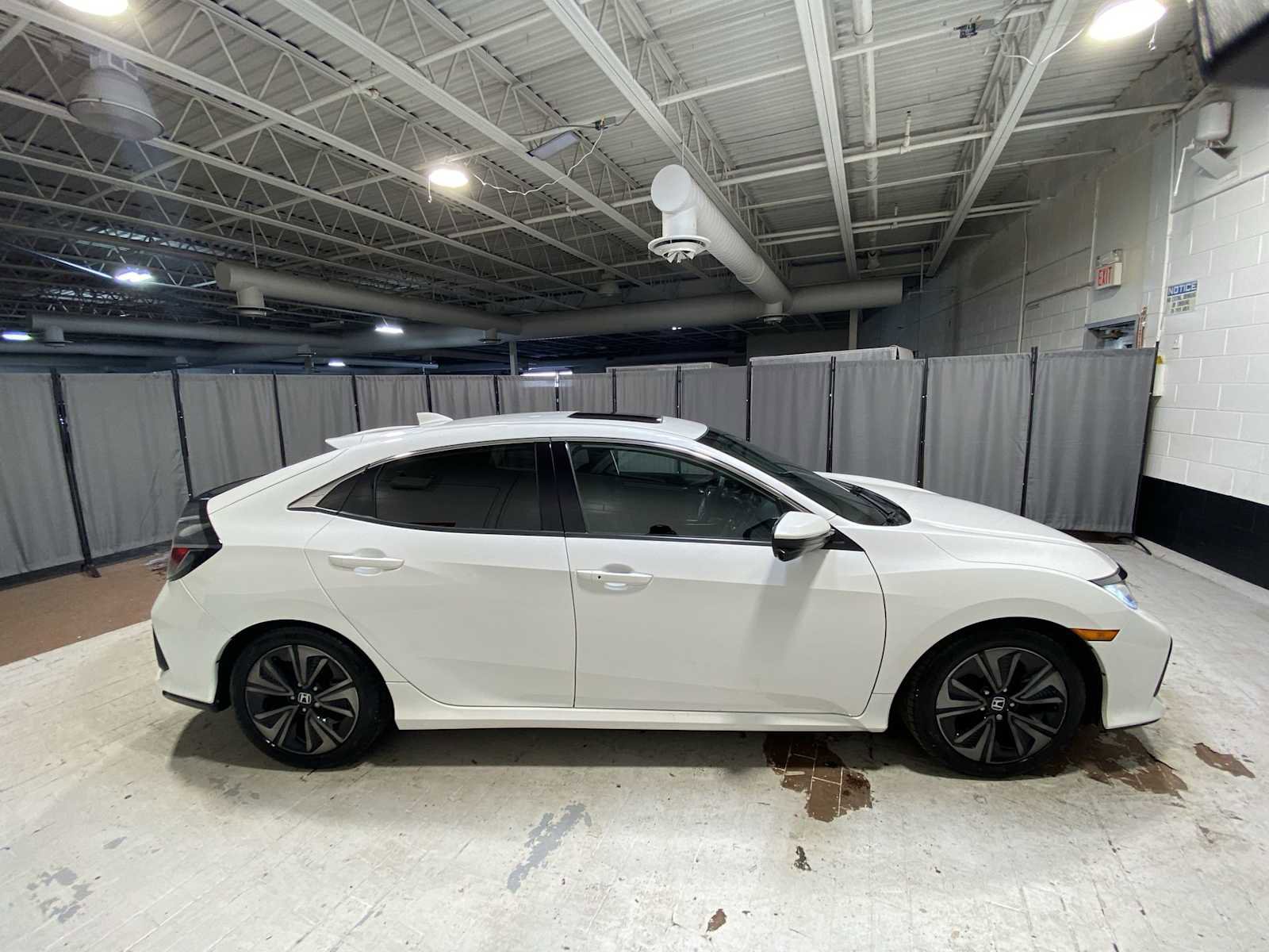 Used 2018 Honda Civic EX image 27