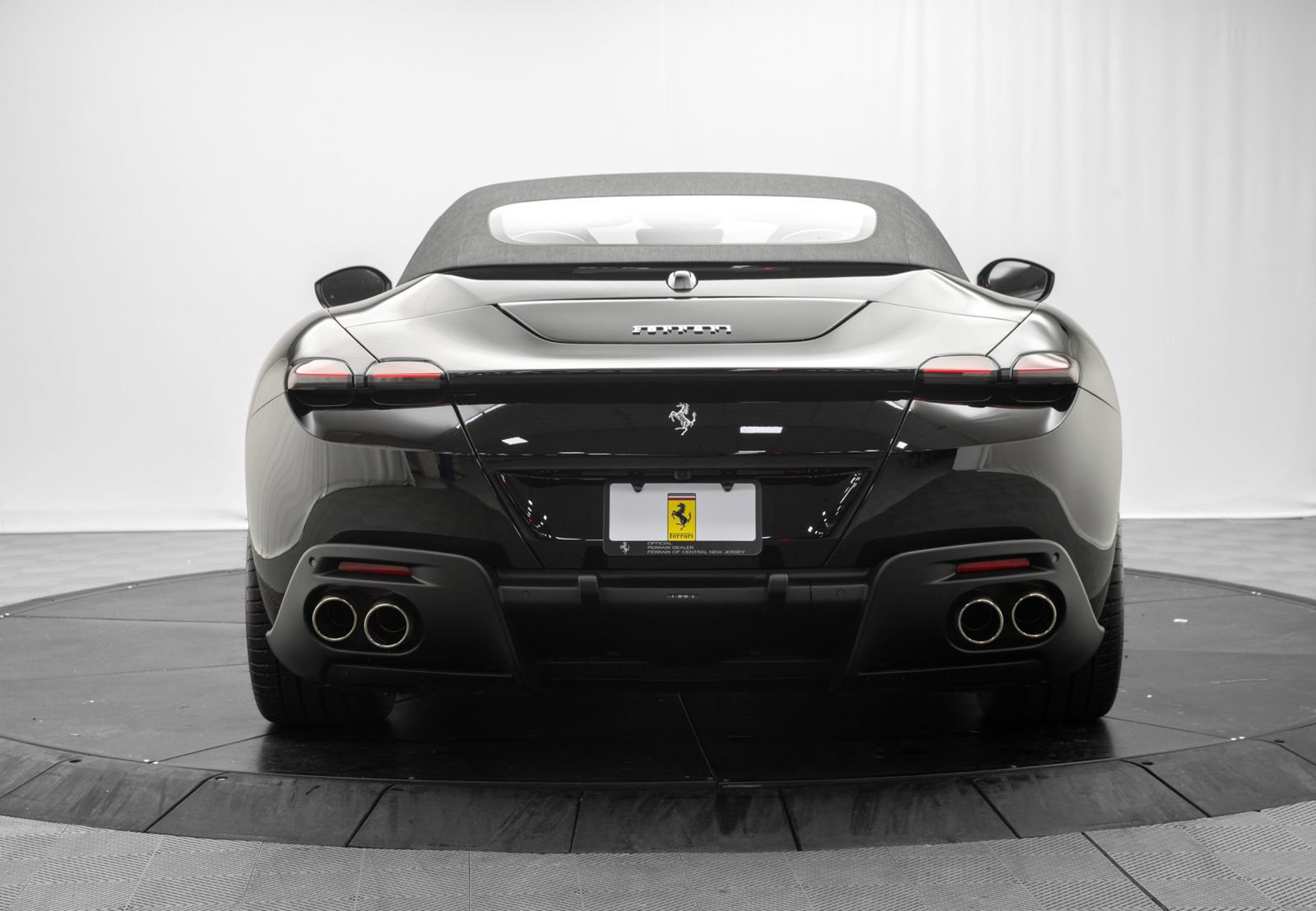 Used 2026 Ferrari Roma Spider RWD image 13