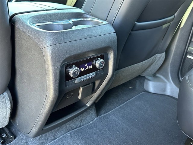 Used 2024 GMC Acadia Elevation image 29