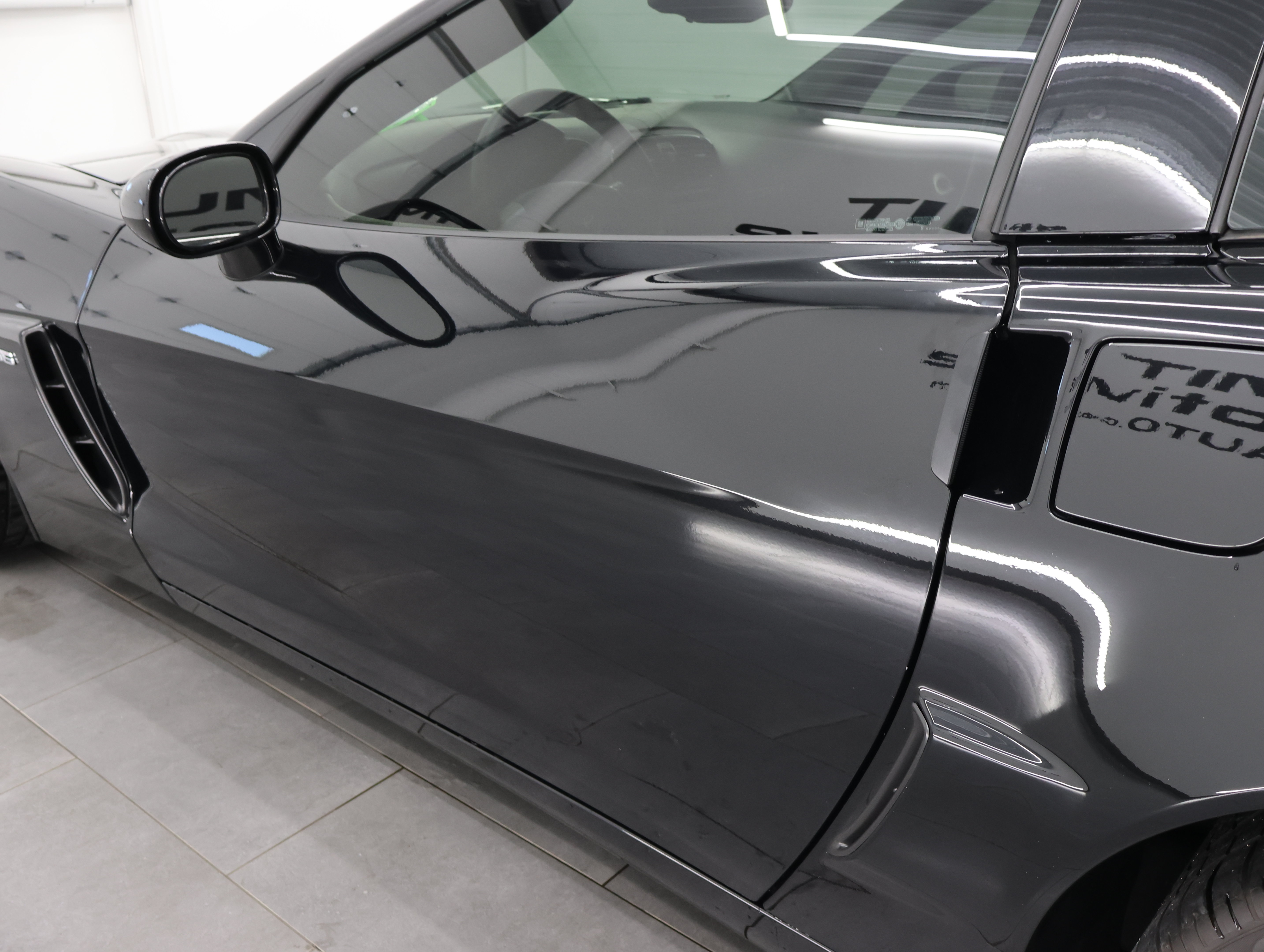 Used 2008 Chevrolet Corvette Z06 w/ Preferred Equipment Group RWD image 28