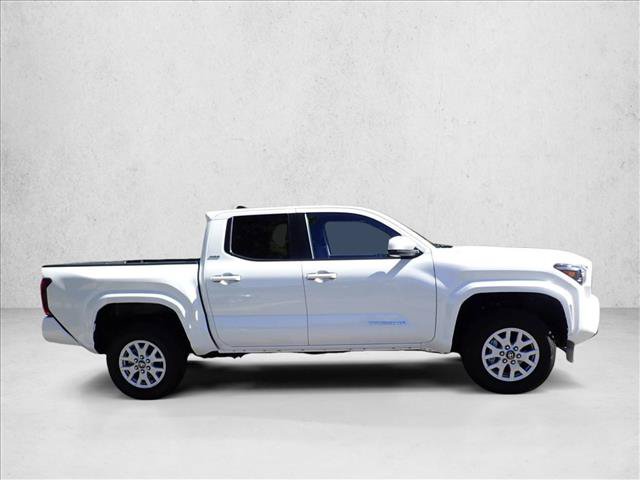 Certified 2025 Toyota Tacoma SR5 AWD/4WD image 5