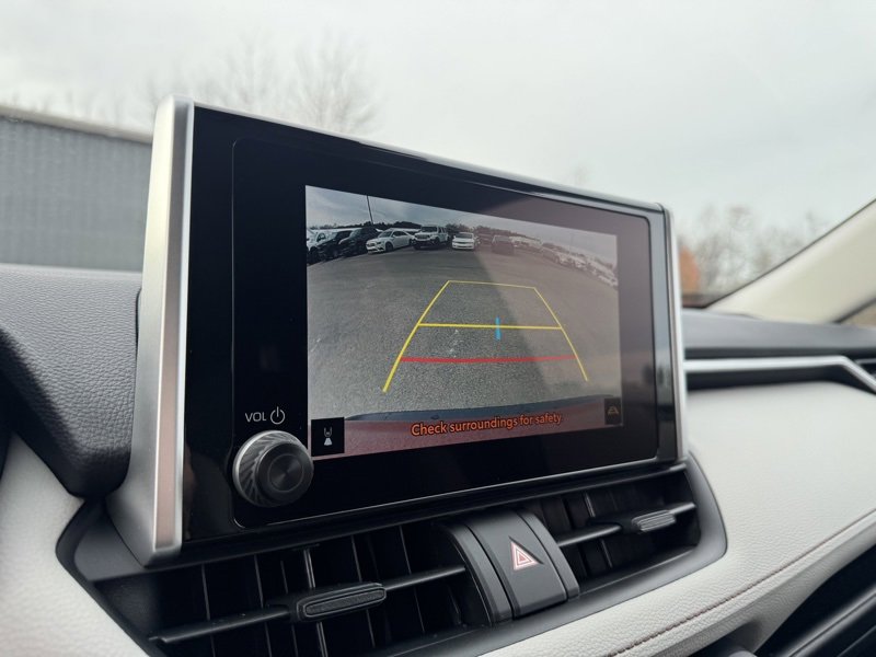 New 2025 Toyota RAV4 XLE image 19