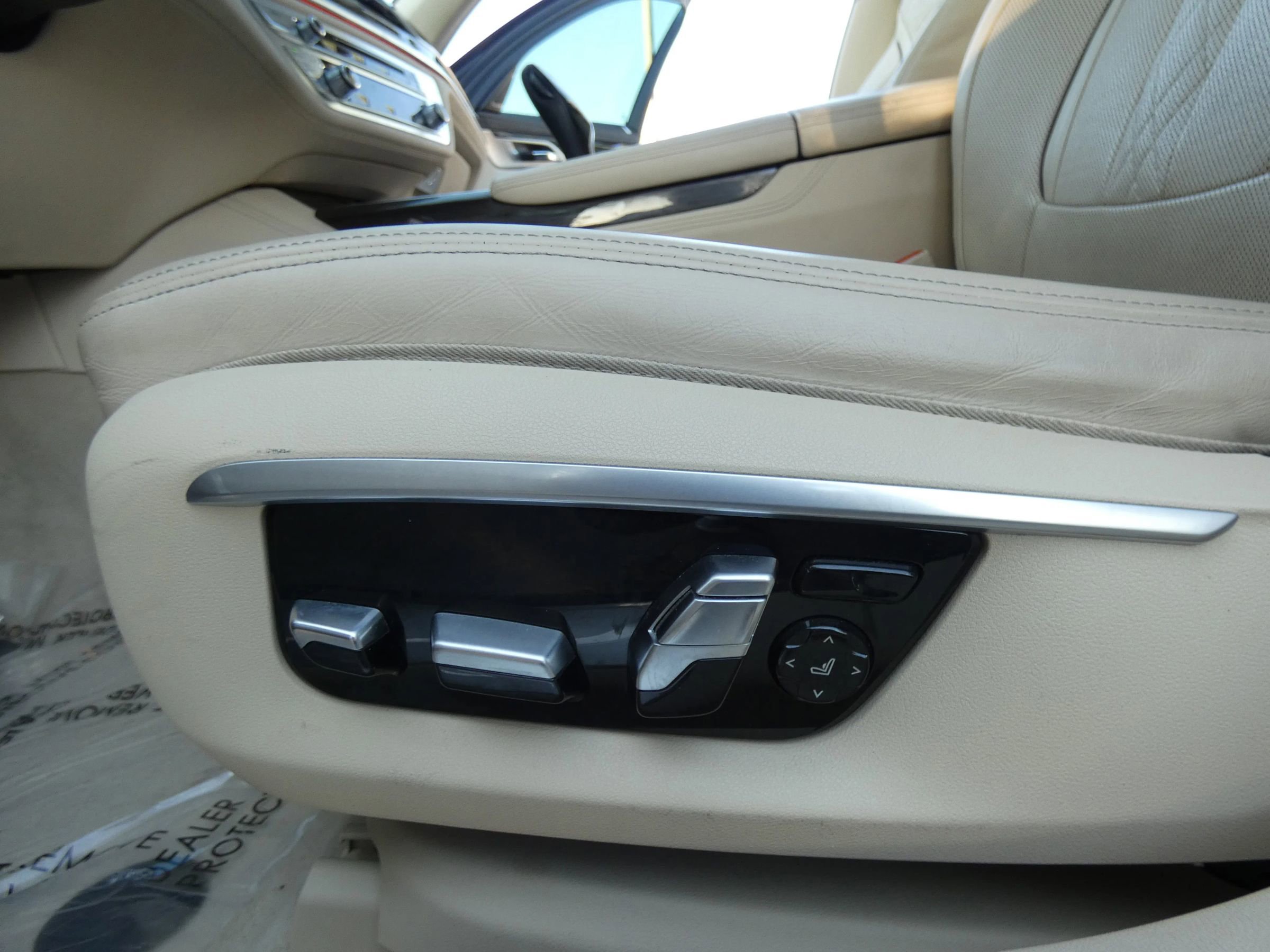 Used 2016 BMW 750i xDrive image 62