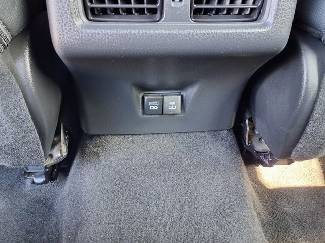 Used 2025 Toyota Camry SE FWD image 24