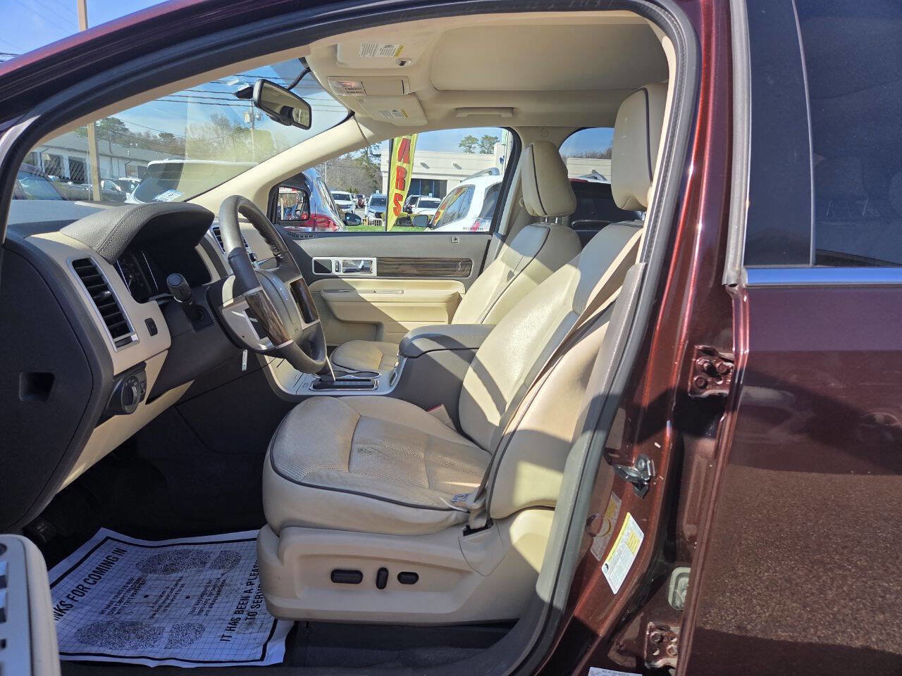 Used 2010 Lincoln MKX AWD image 15
