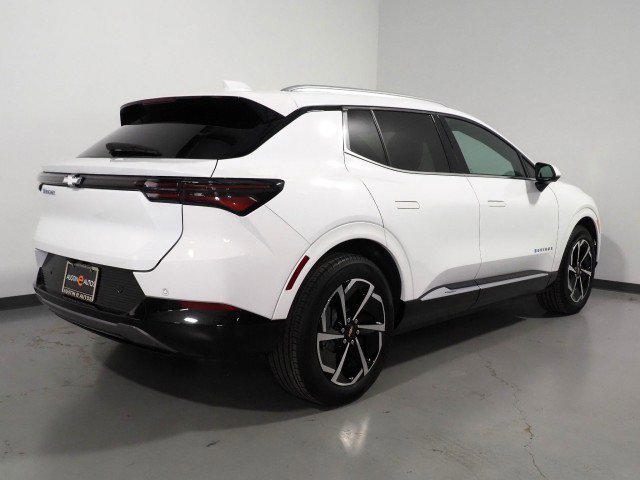 Used 2024 Chevrolet Equinox EV LT image 5