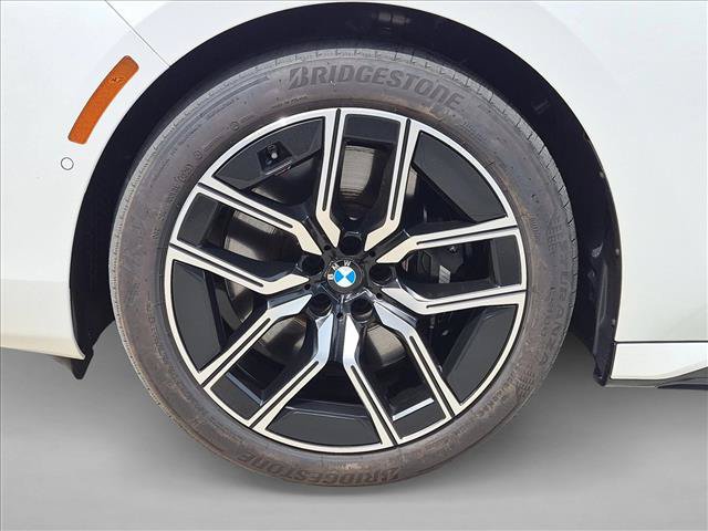 Used 2026 BMW 740i xDrive AWD/4WD image 24