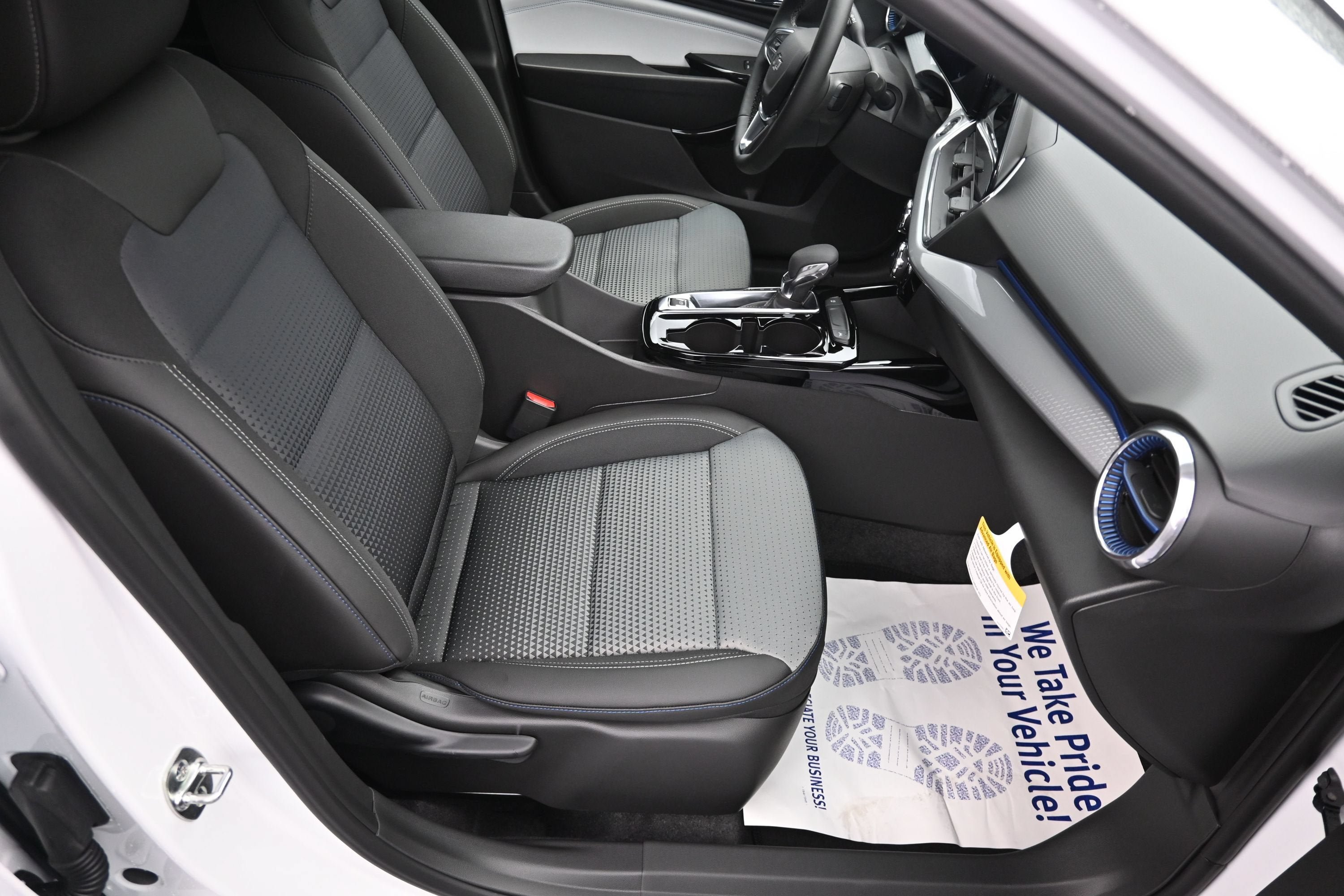 New 2026 Chevrolet Trax LT w/ Driver Confidence Package FWD image 31