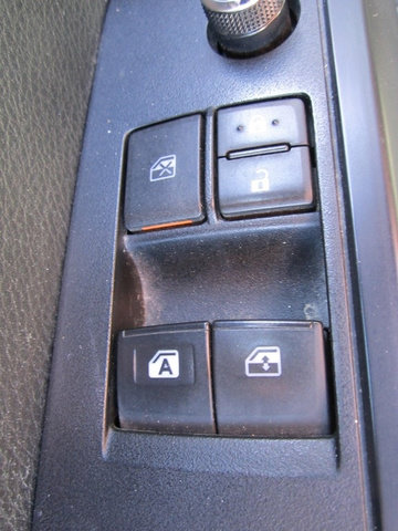 Used 2016 Toyota Tacoma SR RWD image 9