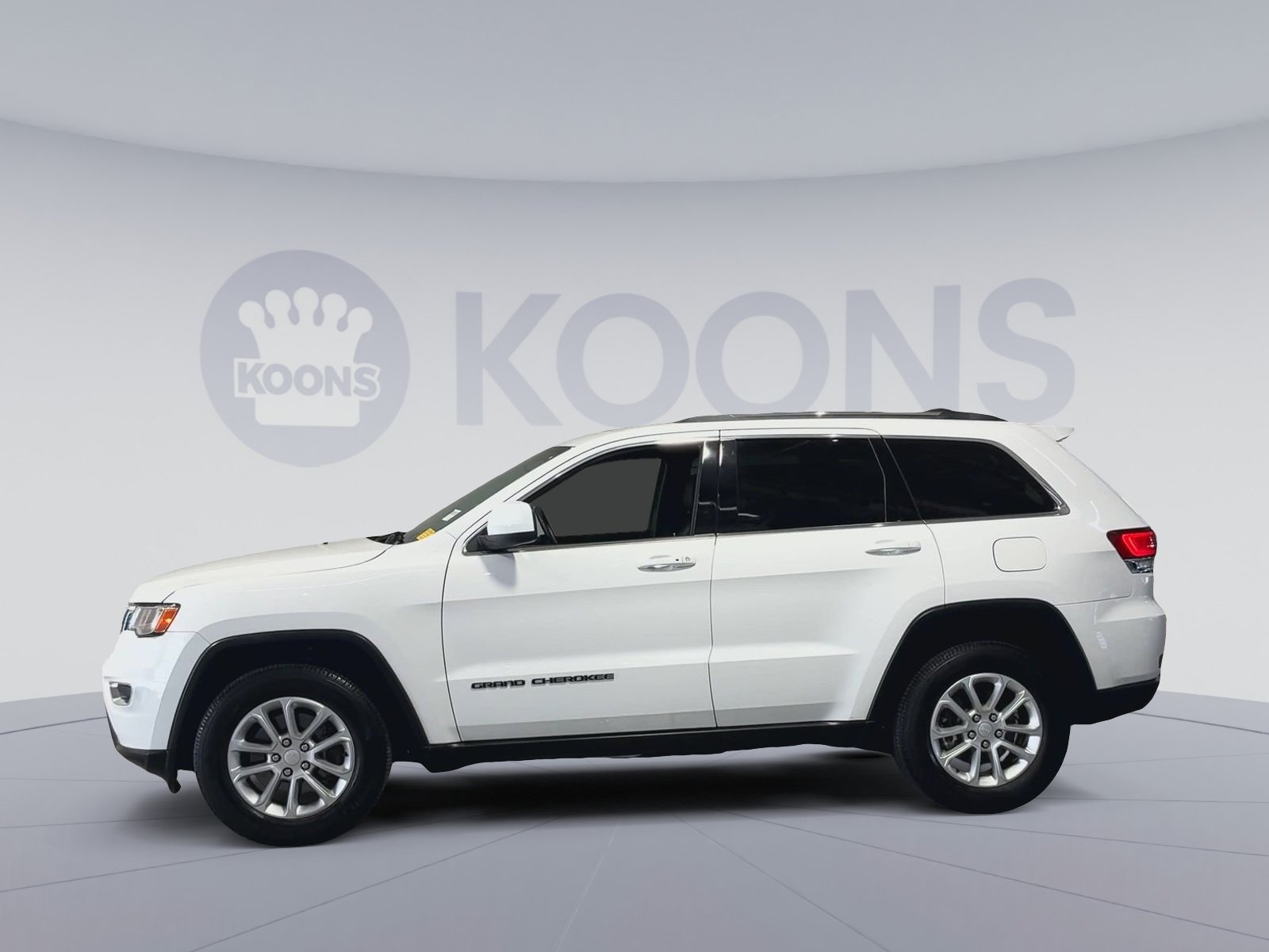 Used 2021 Jeep Grand Cherokee Laredo X AWD/4WD image 7