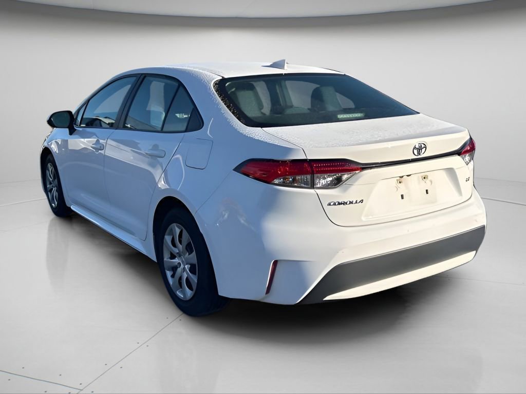 Used 2020 Toyota Corolla LE image 6