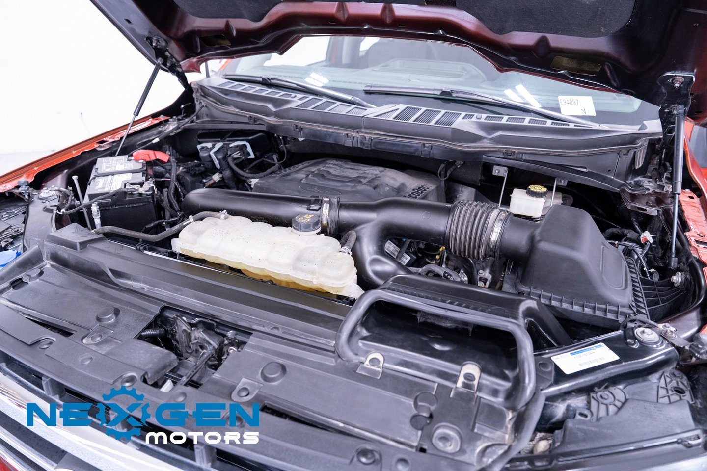 Used 2023 Ford F150 Lariat w/ Trailer Tow Package image 54