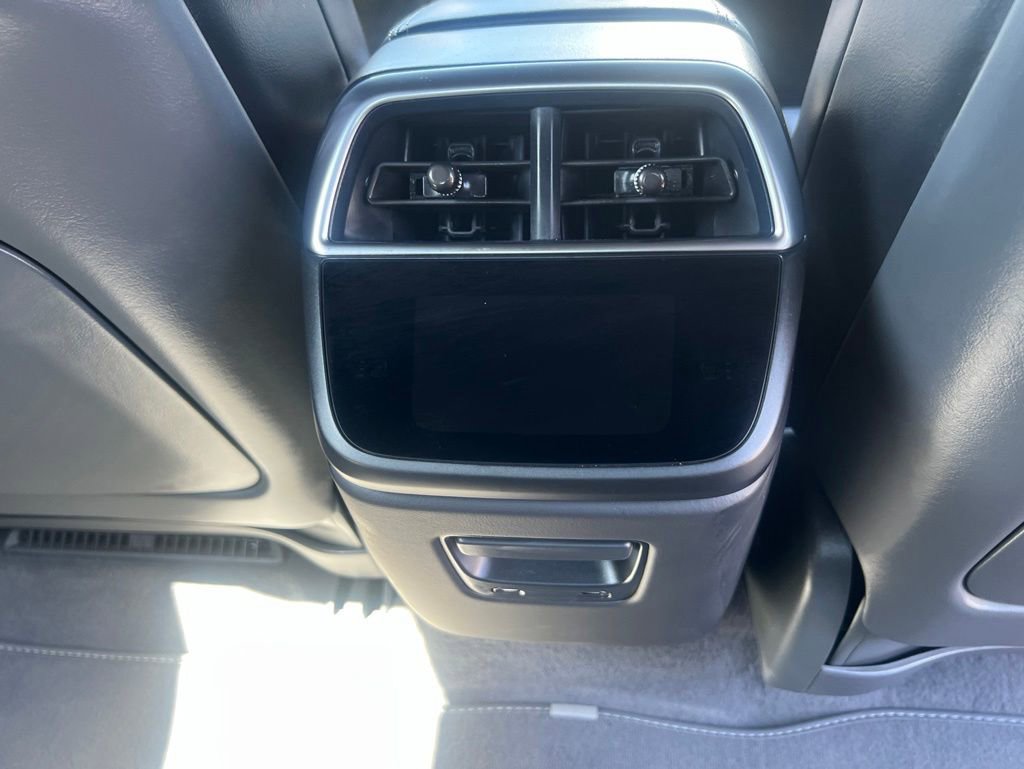 Used 2024 Lucid Air Pure RWD image 32