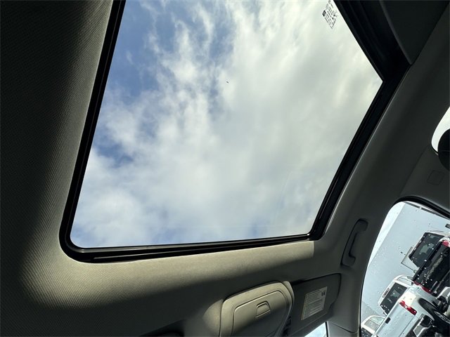 Used 2019 Chevrolet Equinox LT image 19