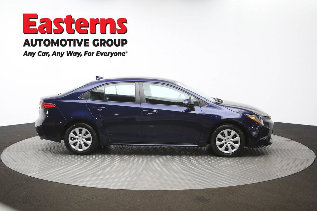 Used 2022 Toyota Corolla LE image 45