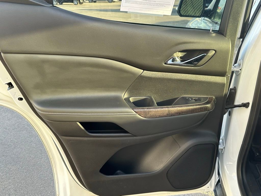 Used 2023 GMC Acadia Denali w/ Denali Ultimate Package image 15