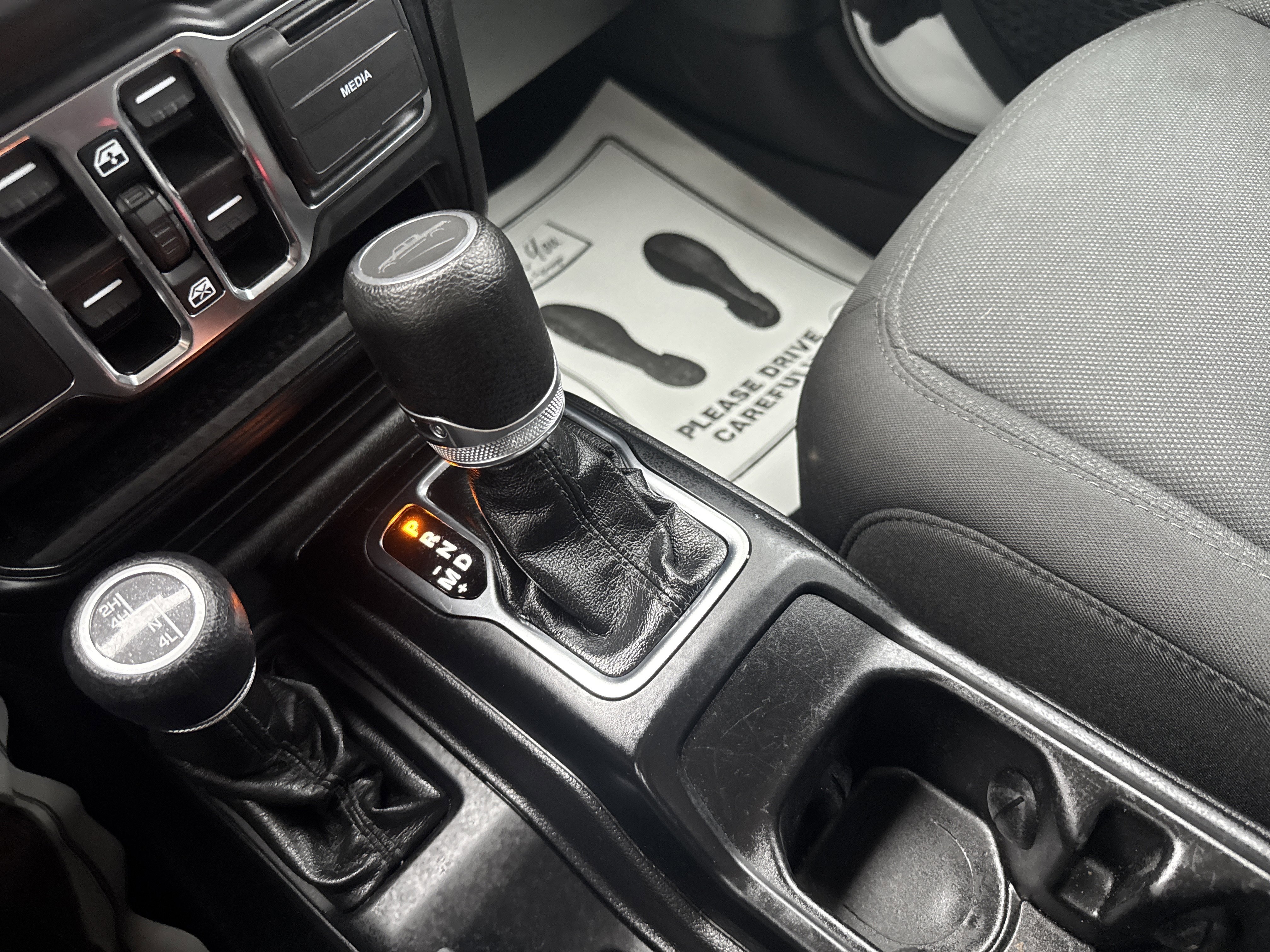 Used 2022 Jeep Gladiator Sport image 23