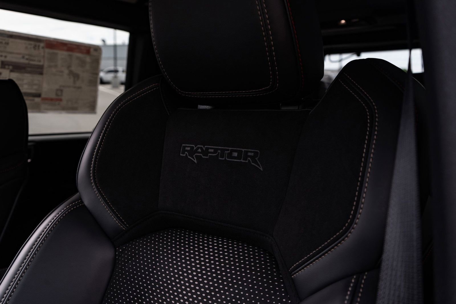 Used 2025 Ford Bronco Raptor image 33