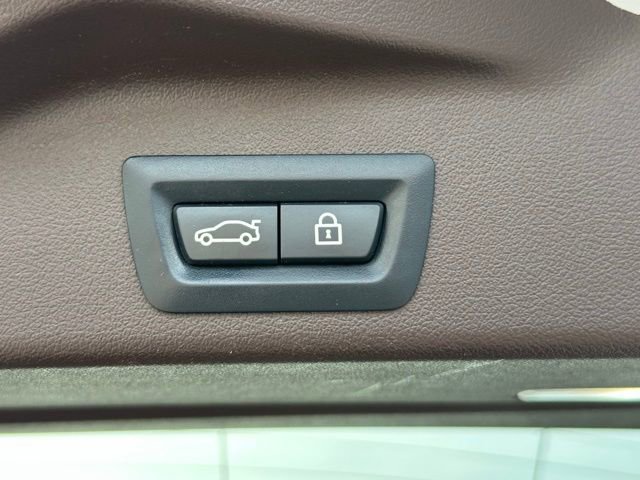 Used 2019 BMW X5 xDrive40i w/ Premium Package AWD/4WD image 35