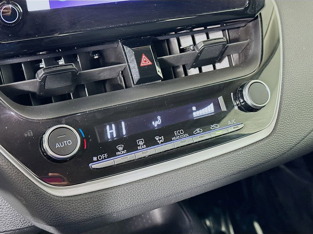 Used 2024 Toyota Corolla LE image 21