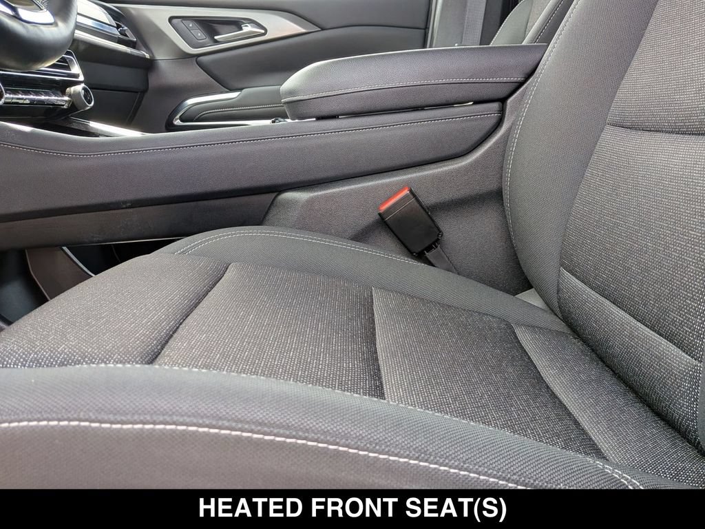Used 2024 Chevrolet Traverse LT w/ Enhanced Driving Package FWD image 17