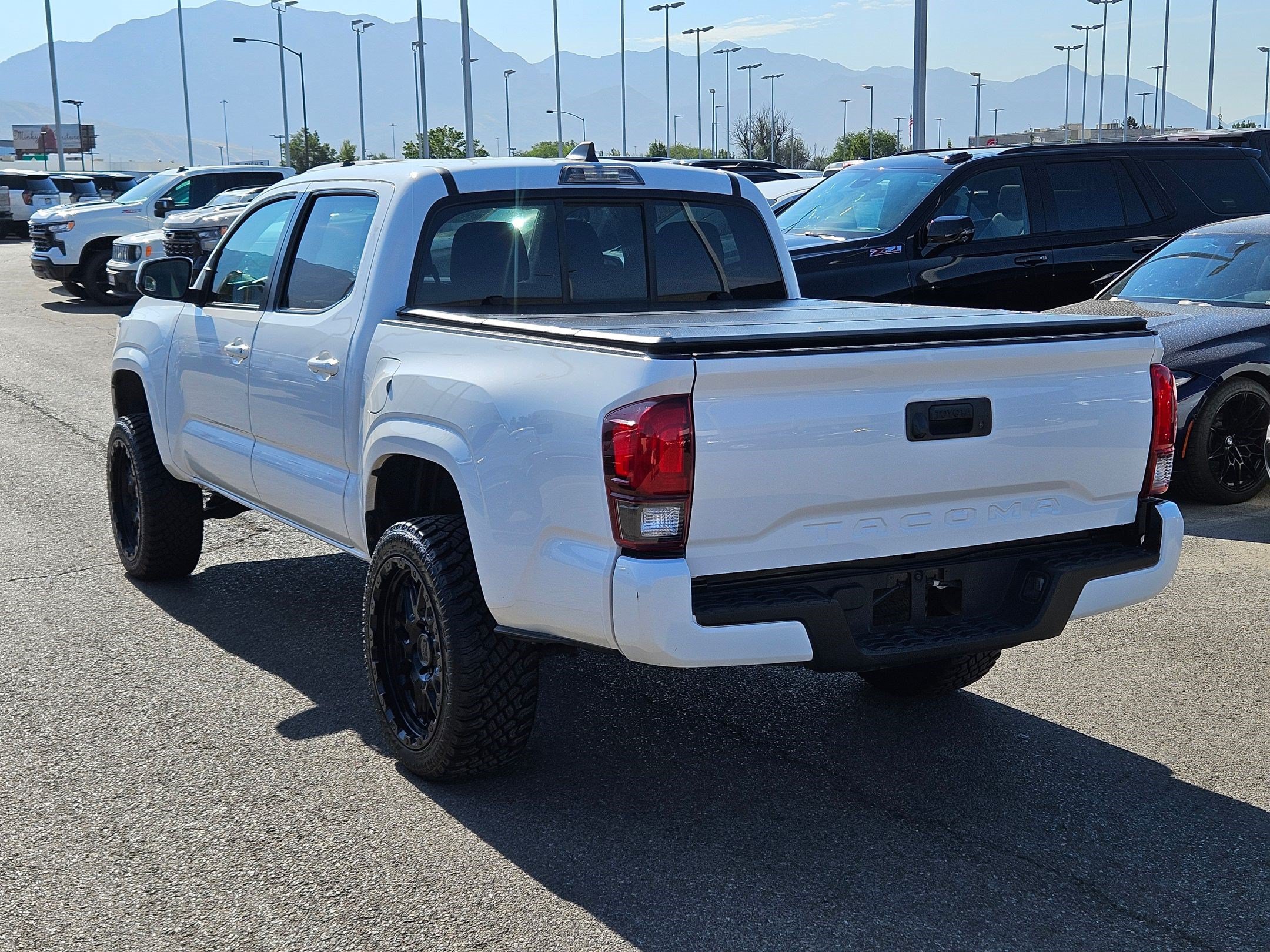 Used 2023 Toyota Tacoma SR w/ SR Convenience Package RWD image 5