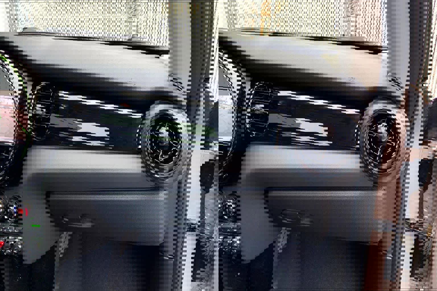 Used 2024 MINI Cooper S image 18