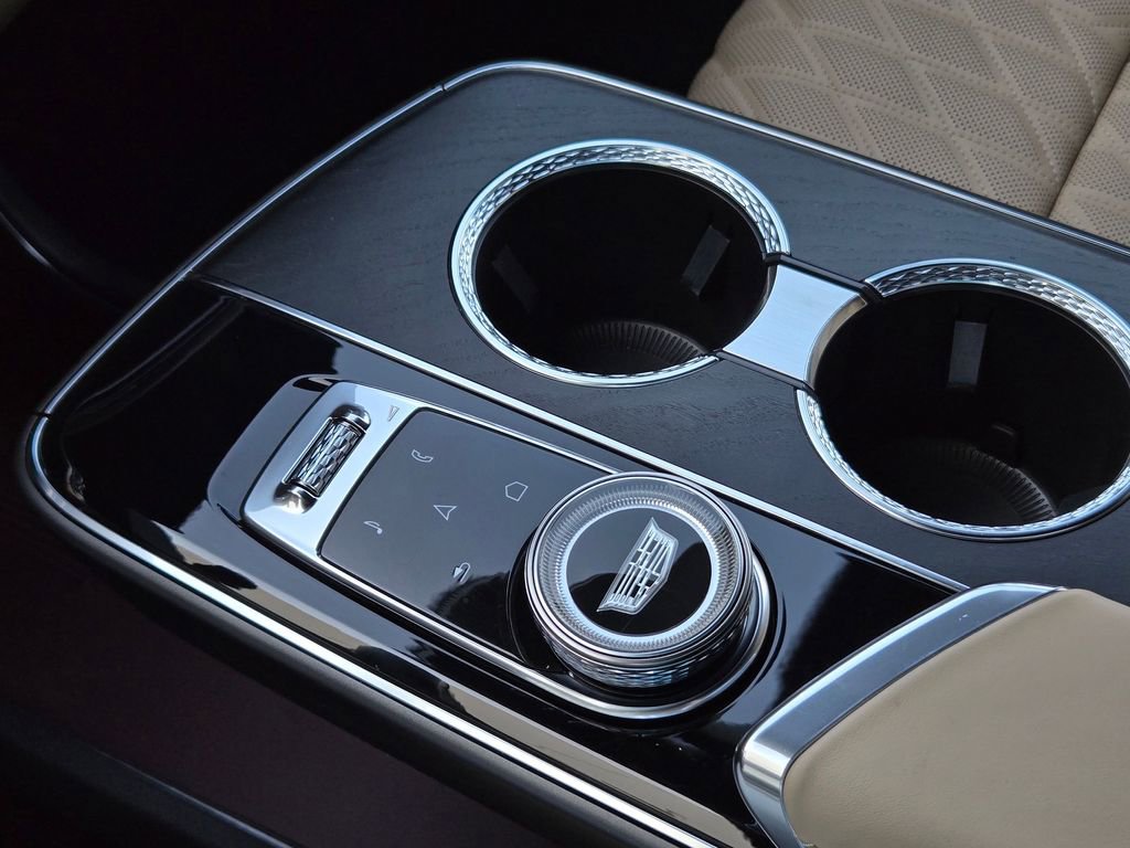 Certified 2024 Cadillac Lyriq Luxury w/ Nappa Leather Package image 23