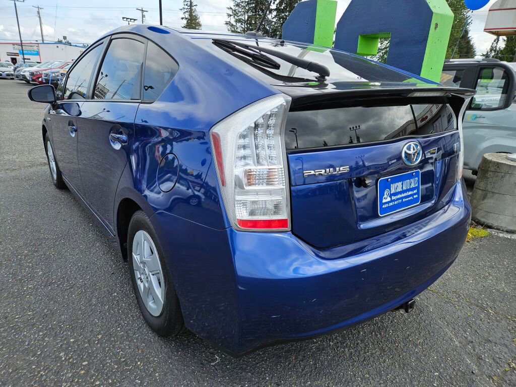 Used 2010 Toyota Prius One image 3